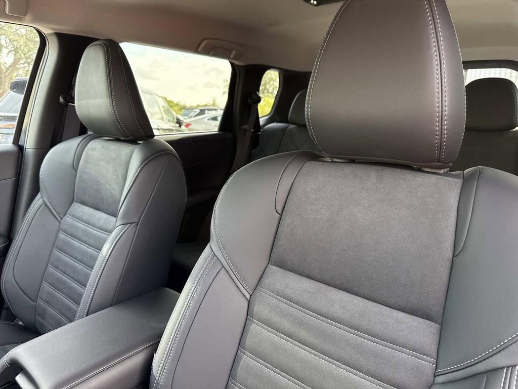 New 2026 Mitsubishi Outlander SE image 22