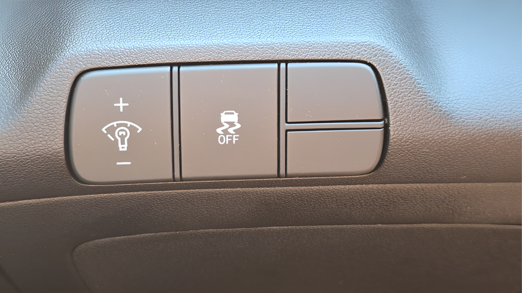 New 2026 Hyundai Elantra SEL Sport Premium FWD image 26