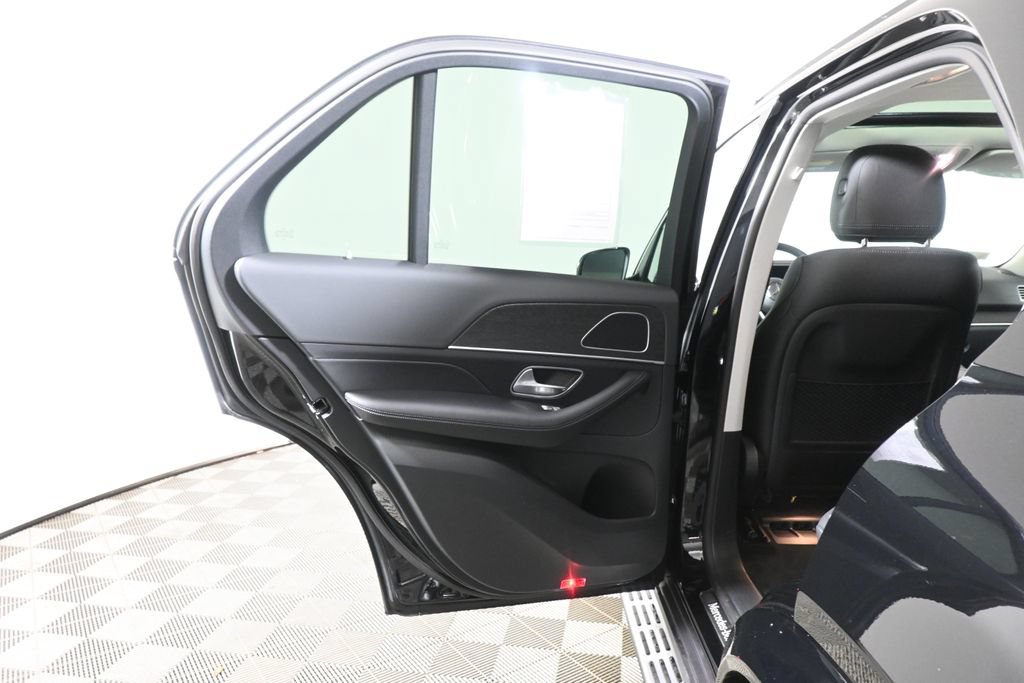 Certified 2026 Mercedes-Benz GLE 350 4MATIC image 32