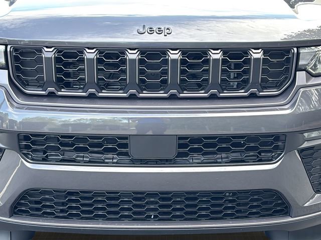 New 2026 Jeep Grand Cherokee L Limited w/ Limited Altitude Package image 9