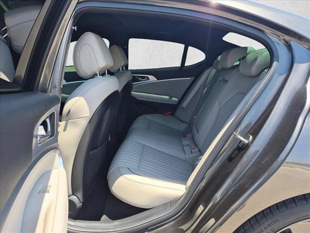 Used 2023 Genesis G70 2.0T w/ Sport Prestige Package RWD image 19