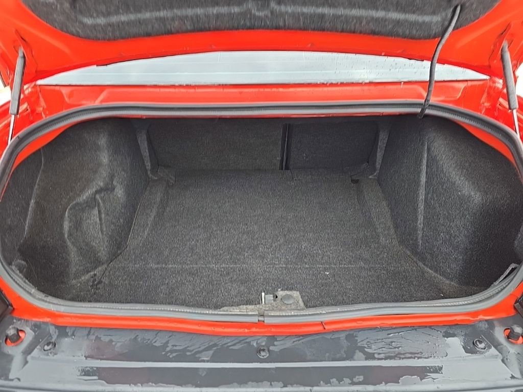 Used 2018 Dodge Challenger R/T w/ Driver Convenience Group image 7