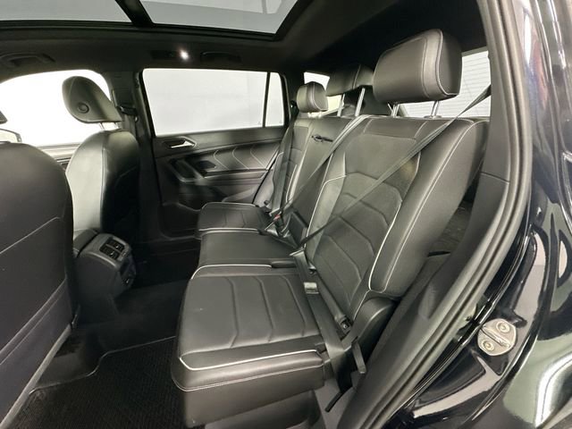 Used 2022 Volkswagen Tiguan SEL R-Line image 27