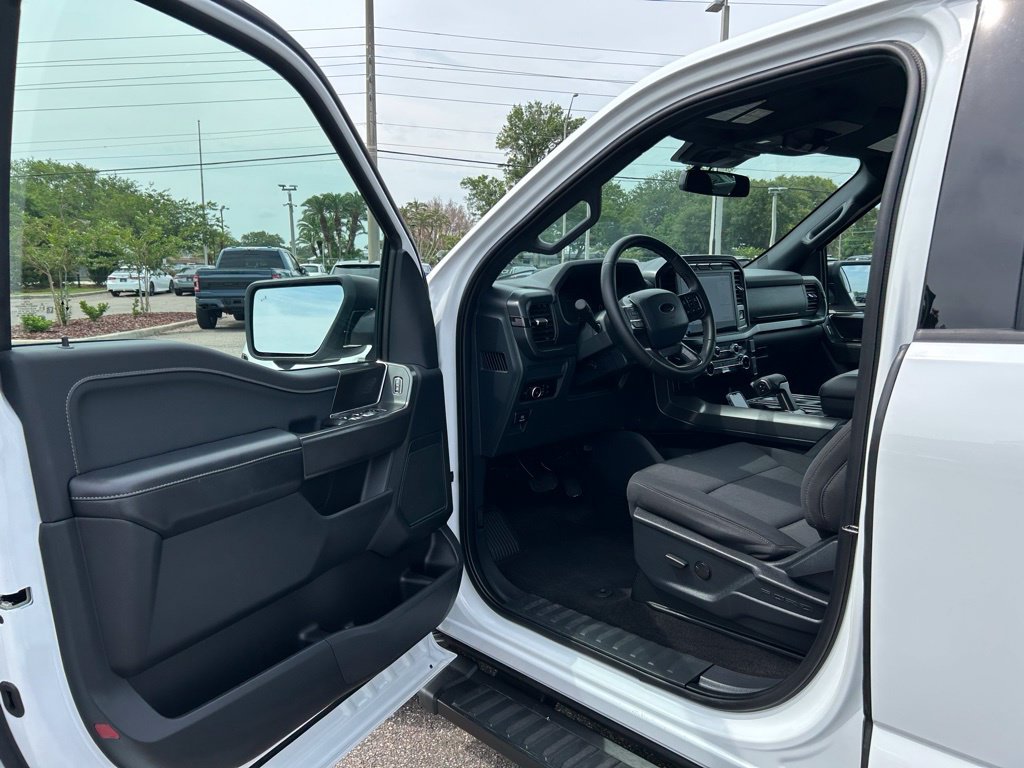 Used 2024 Ford F150 XLT w/ XLT Black Appearance Package RWD image 16