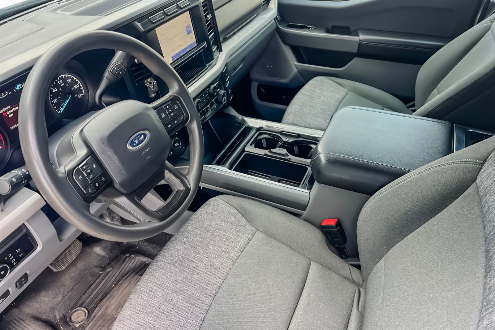 Used 2023 Ford F350 XLT w/ FX4 Off-Road Package image 6