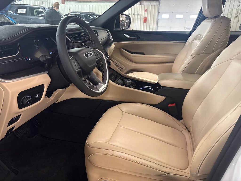 Certified 2023 Jeep Grand Cherokee L Limited image 14