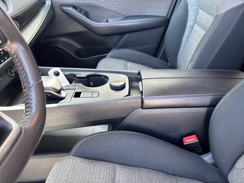 Used 2021 Nissan Rogue SV AWD/4WD image 17