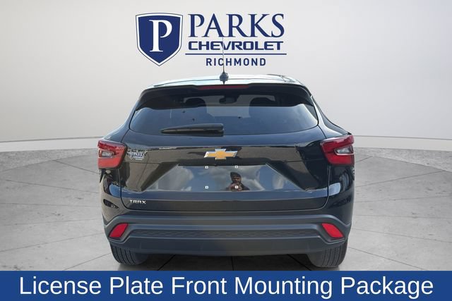 Certified 2024 Chevrolet Trax LS FWD image 6