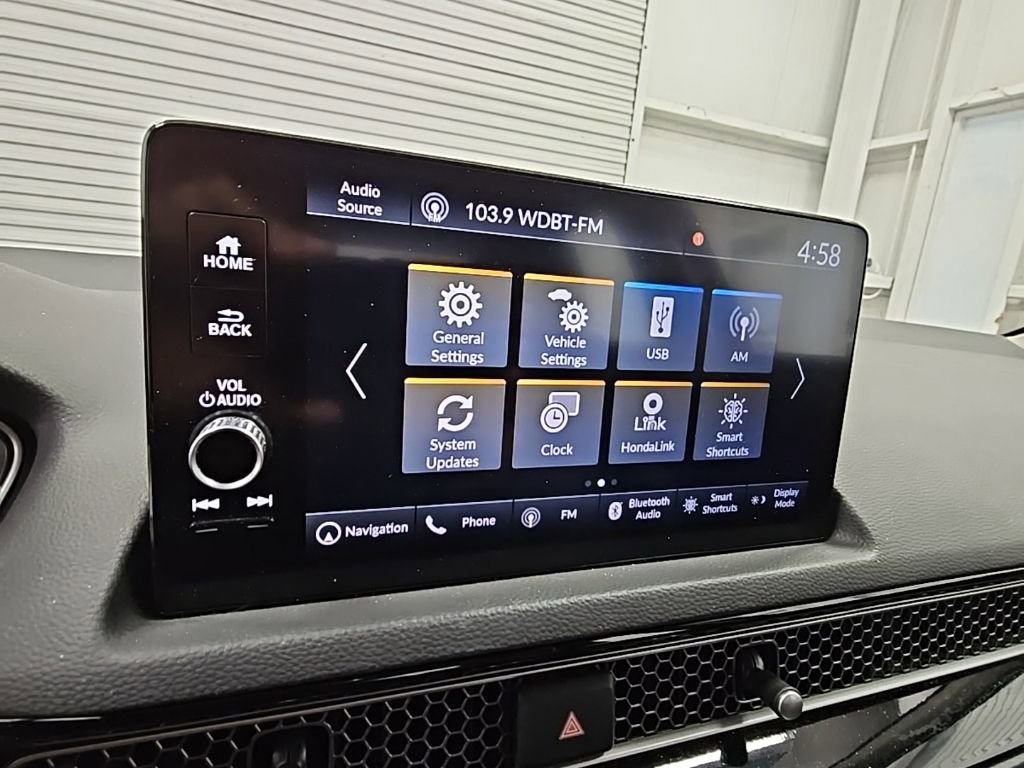 Used 2023 Honda Civic Touring image 17