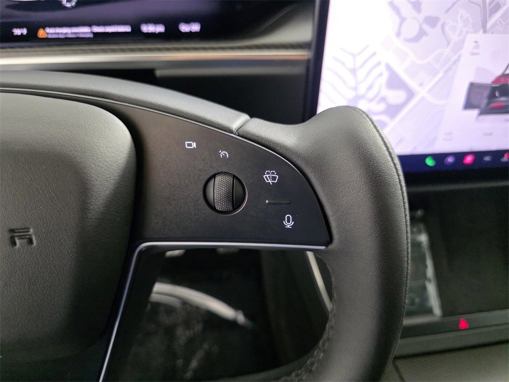 Used 2022 Tesla Model X Plaid image 23