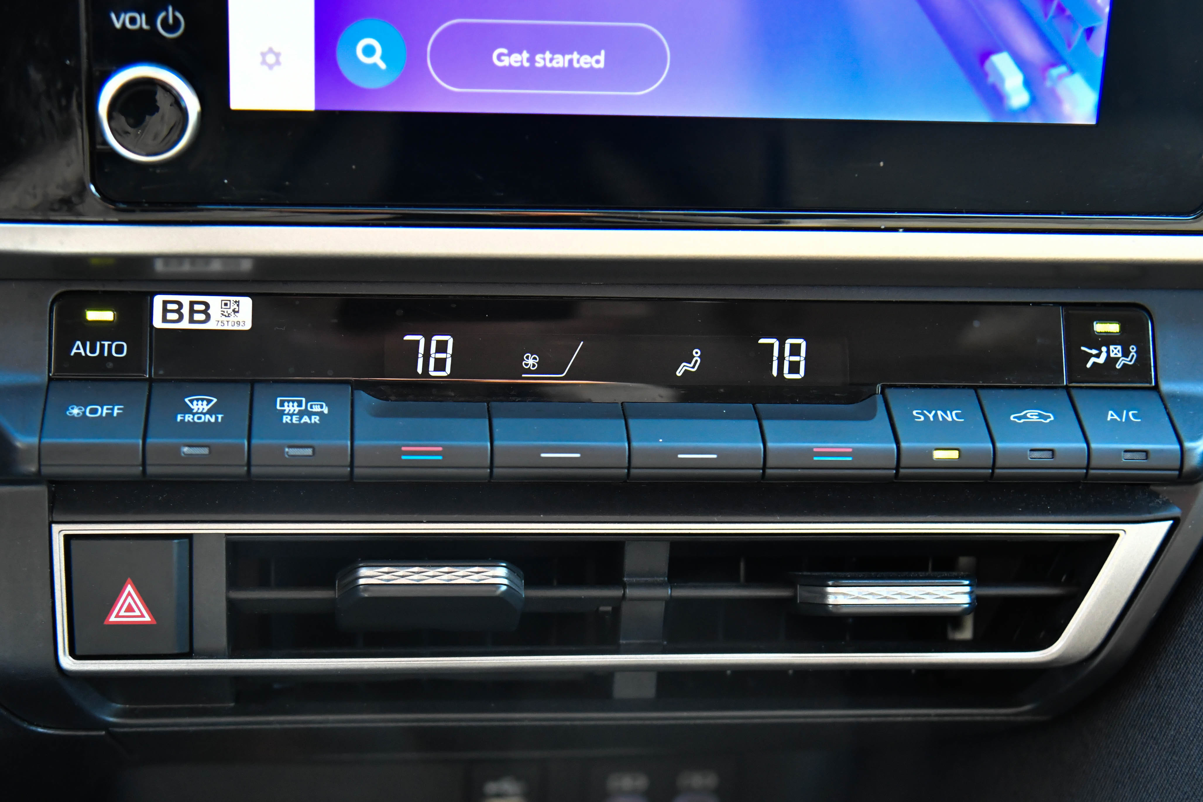 Used 2025 Toyota Camry LE image 24