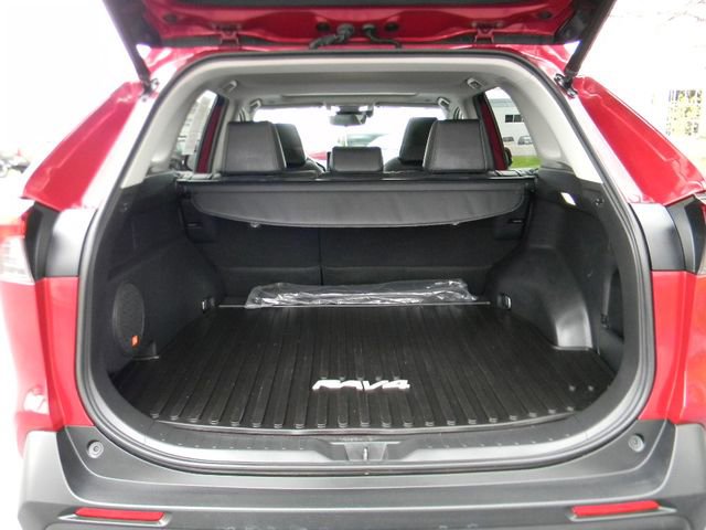 Used 2023 Toyota RAV4 XLE Premium AWD/4WD image 25