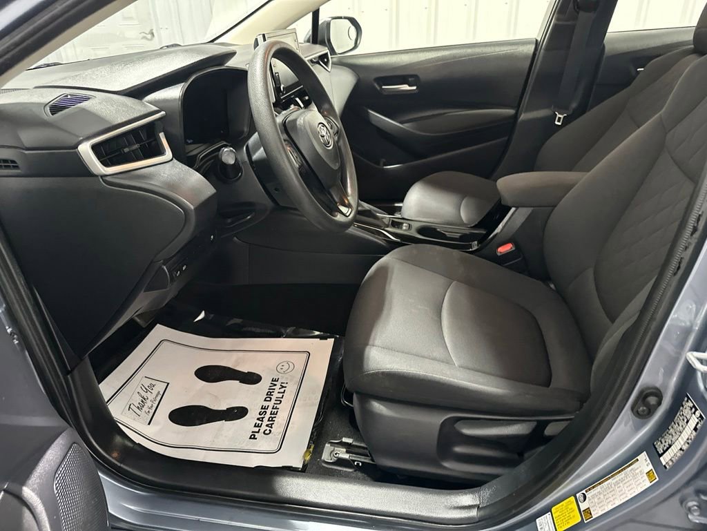 Used 2020 Toyota Corolla LE FWD image 11