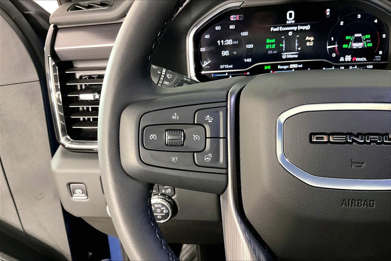 Used 2025 GMC Sierra 2500 Denali Ultimate AWD/4WD image 23