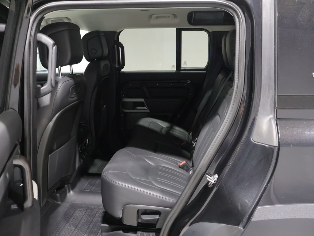 Used 2020 Land Rover Defender 110 HSE AWD/4WD image 14