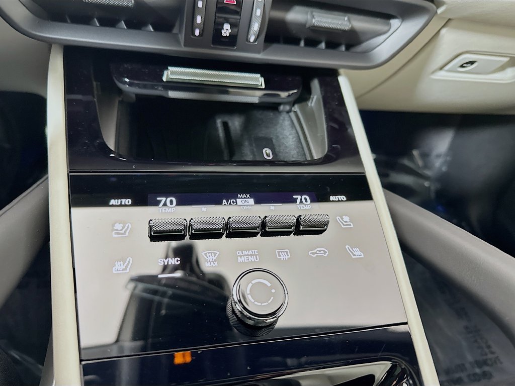 New 2026 Porsche Cayenne AWD/4WD image 23