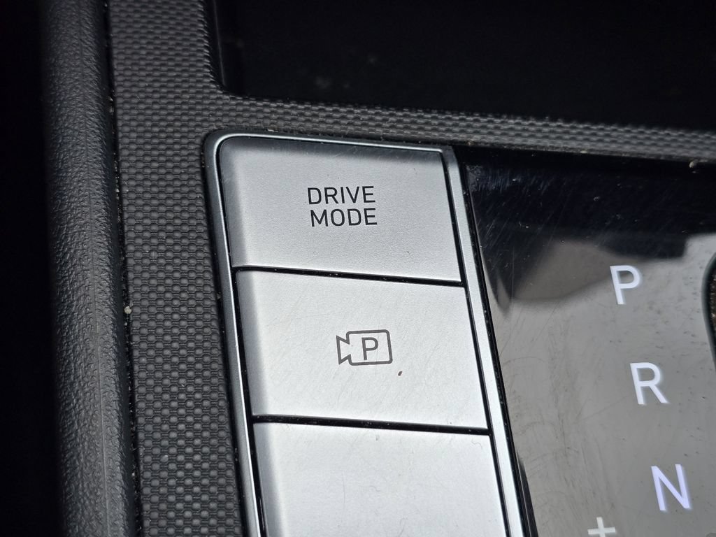 Used 2024 Hyundai Elantra SEL FWD image 22