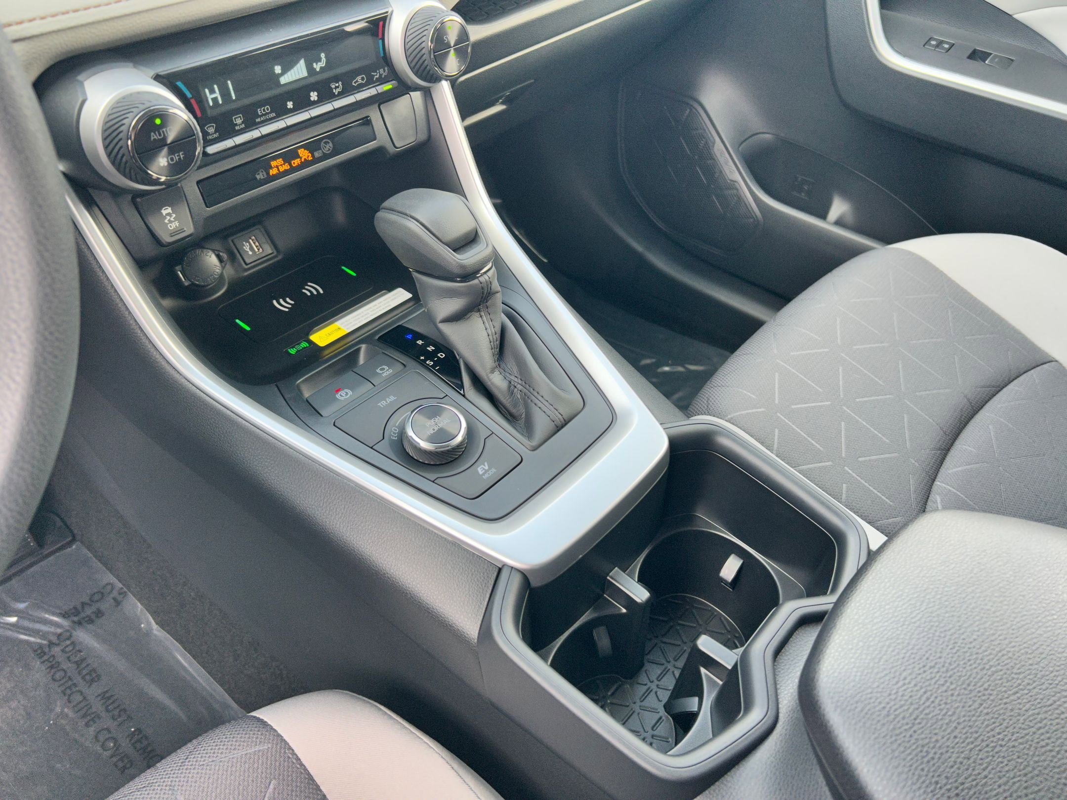 Certified 2025 Toyota RAV4 XLE image 19