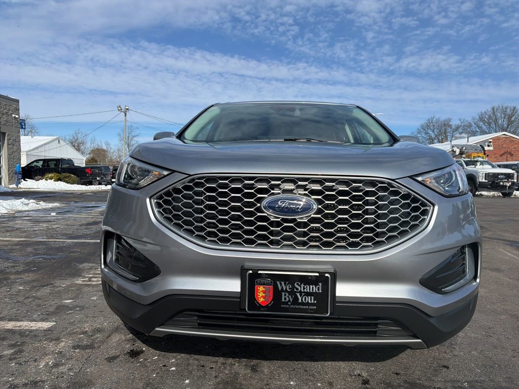 Used 2024 Ford Edge SEL image 8