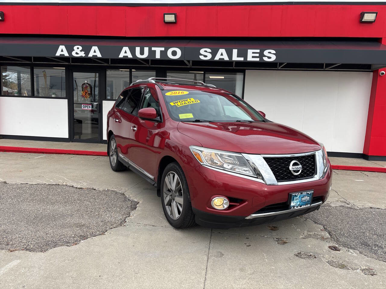 Used 2016 Nissan Pathfinder Platinum w/ Cargo Package