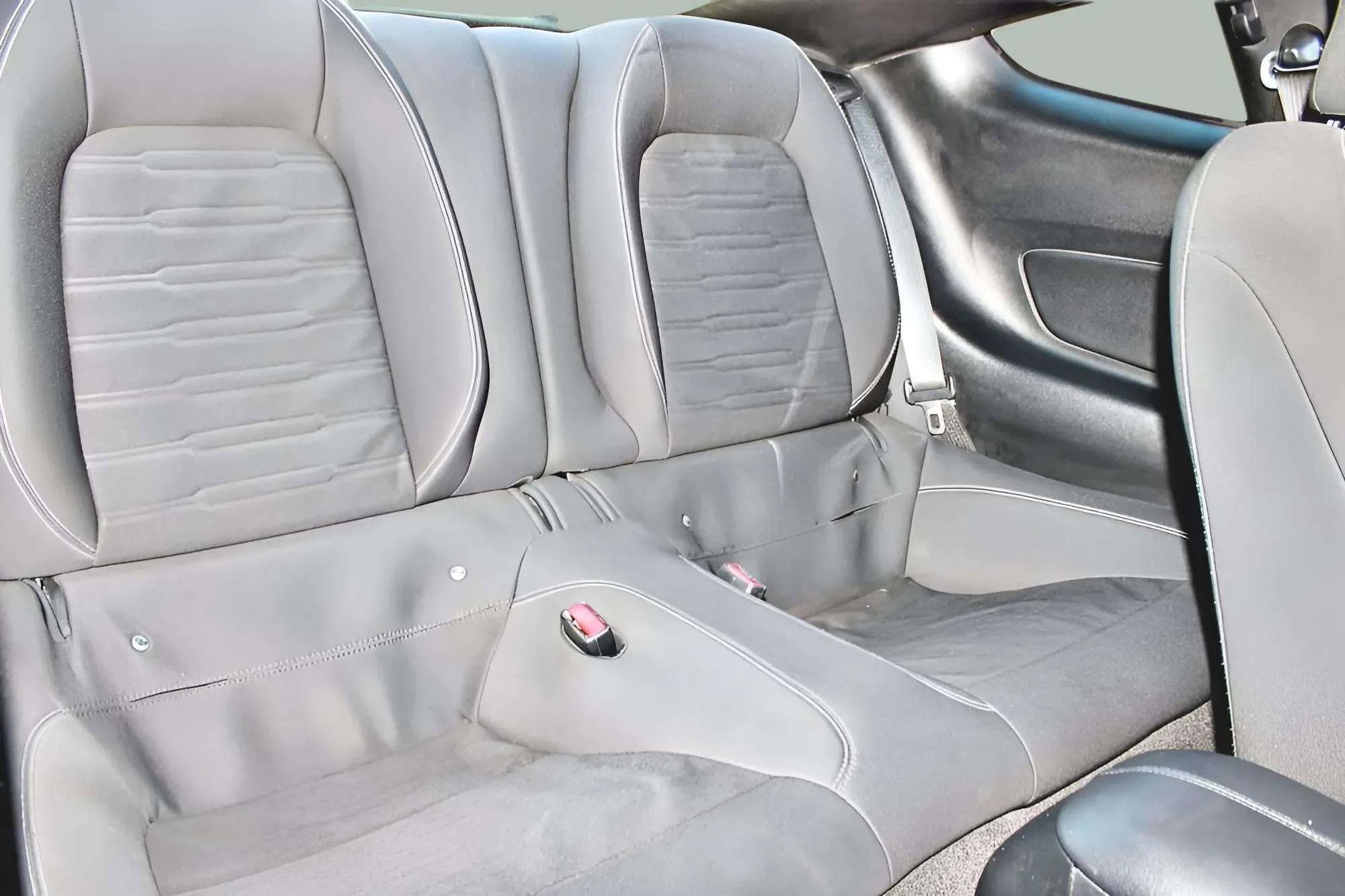 Used 2016 Ford Mustang Coupe image 27