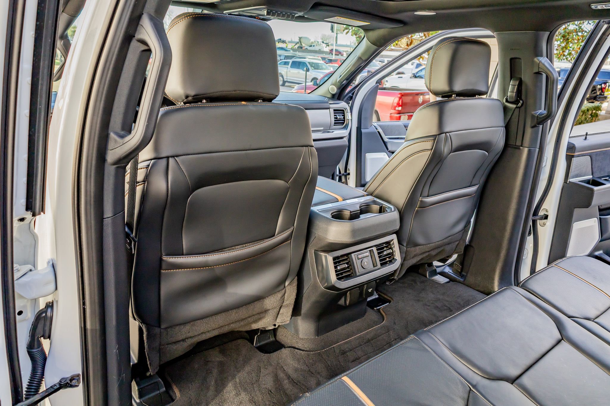Used 2024 Ford F350 Platinum image 33