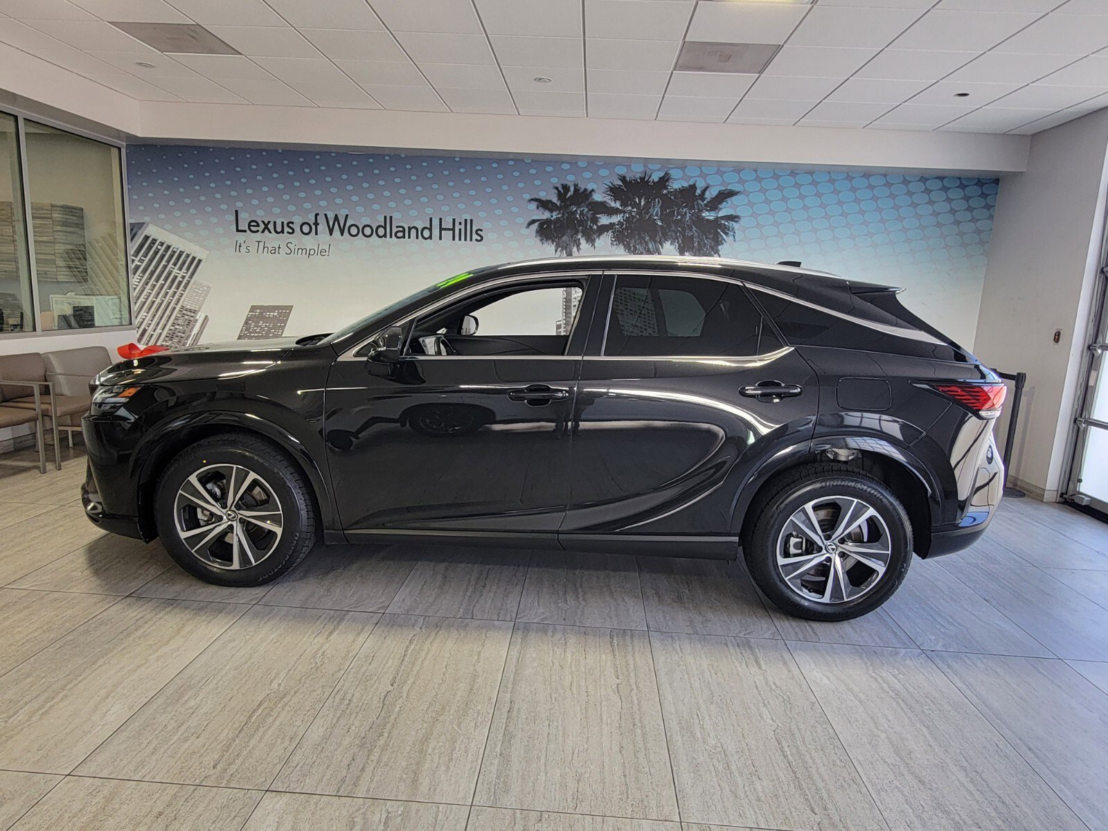 Certified 2024 Lexus RX 350 Premium w/ Convenience Package image 2