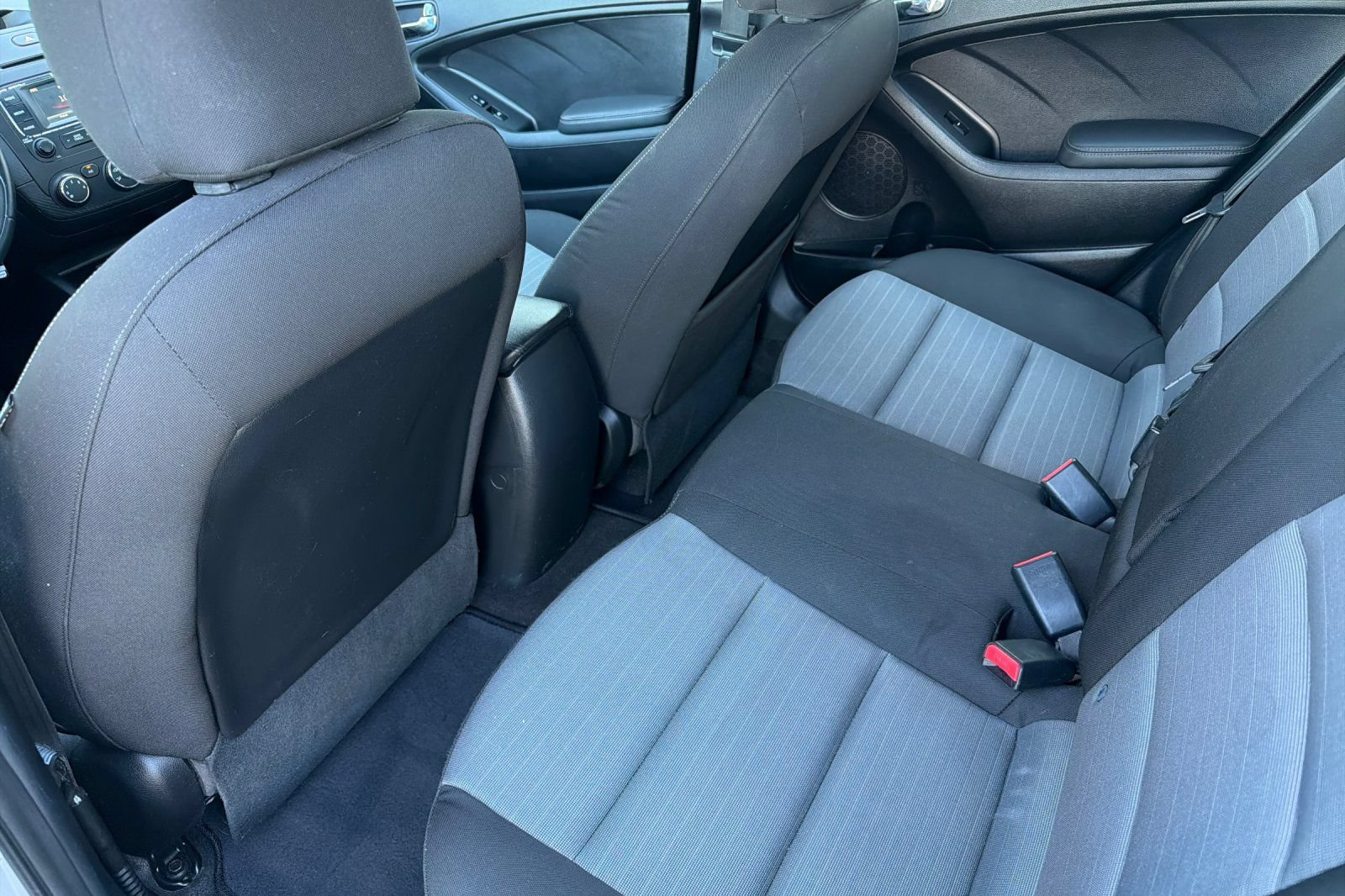Used 2016 Kia Forte EX FWD image 11