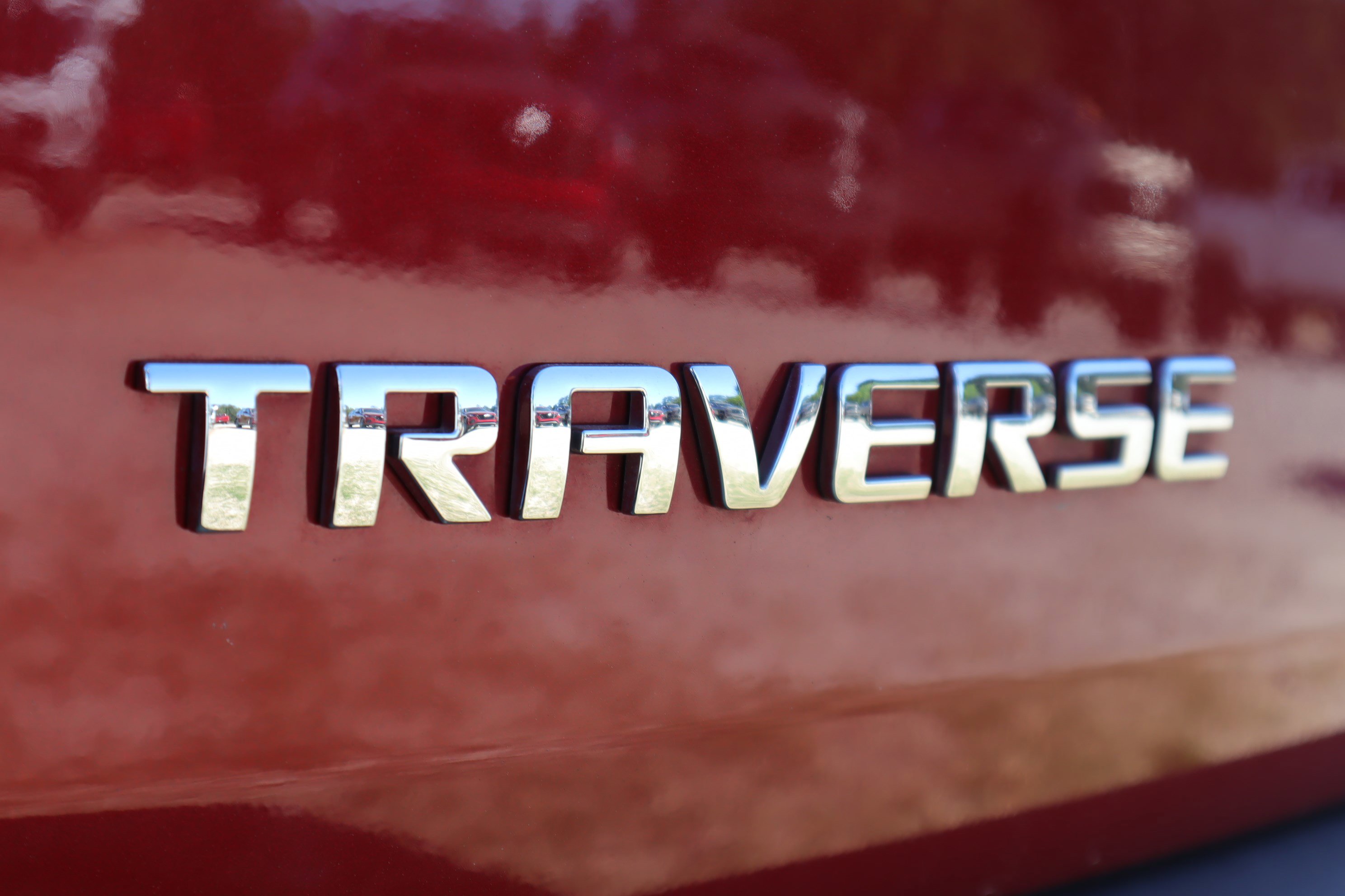 Used 2021 Chevrolet Traverse LT image 12