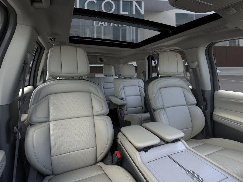 New 2026 Lincoln Navigator Reserve image 10