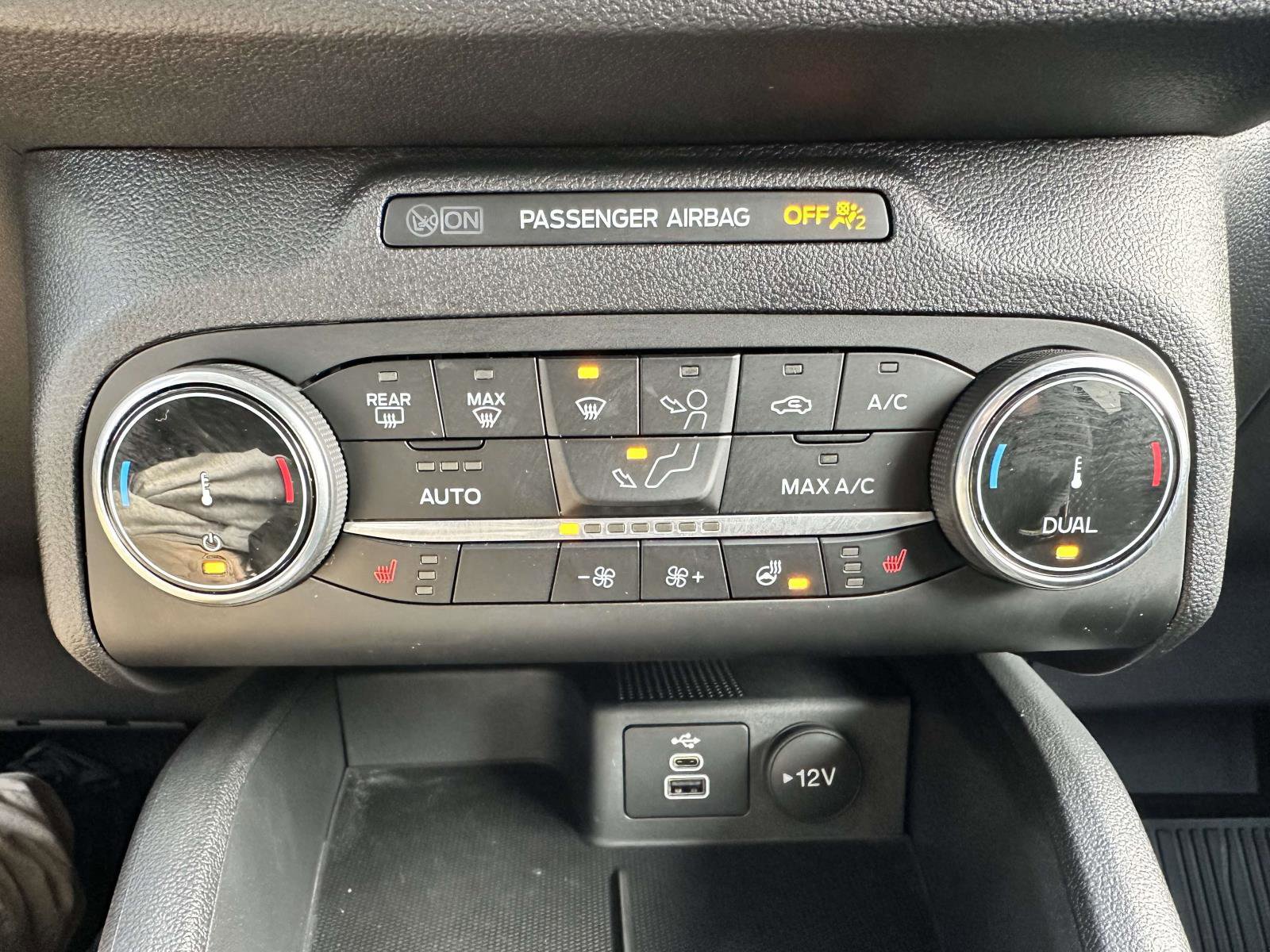 Used 2025 Ford Escape Active w/ Cold Weather Package FWD image 24