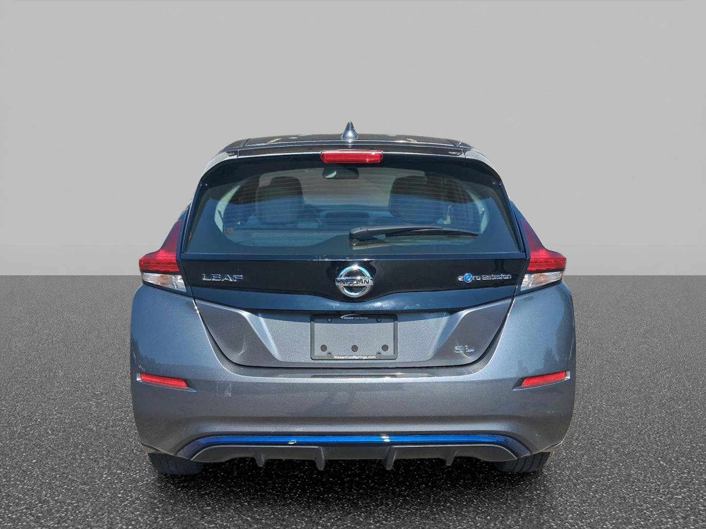 Used 2018 Nissan Leaf SL w/ SL Technology Package FWD image 5