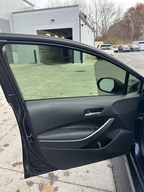 Used 2021 Toyota Corolla SE image 33