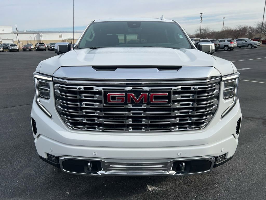 Used 2024 GMC Sierra 1500 Denali image 6