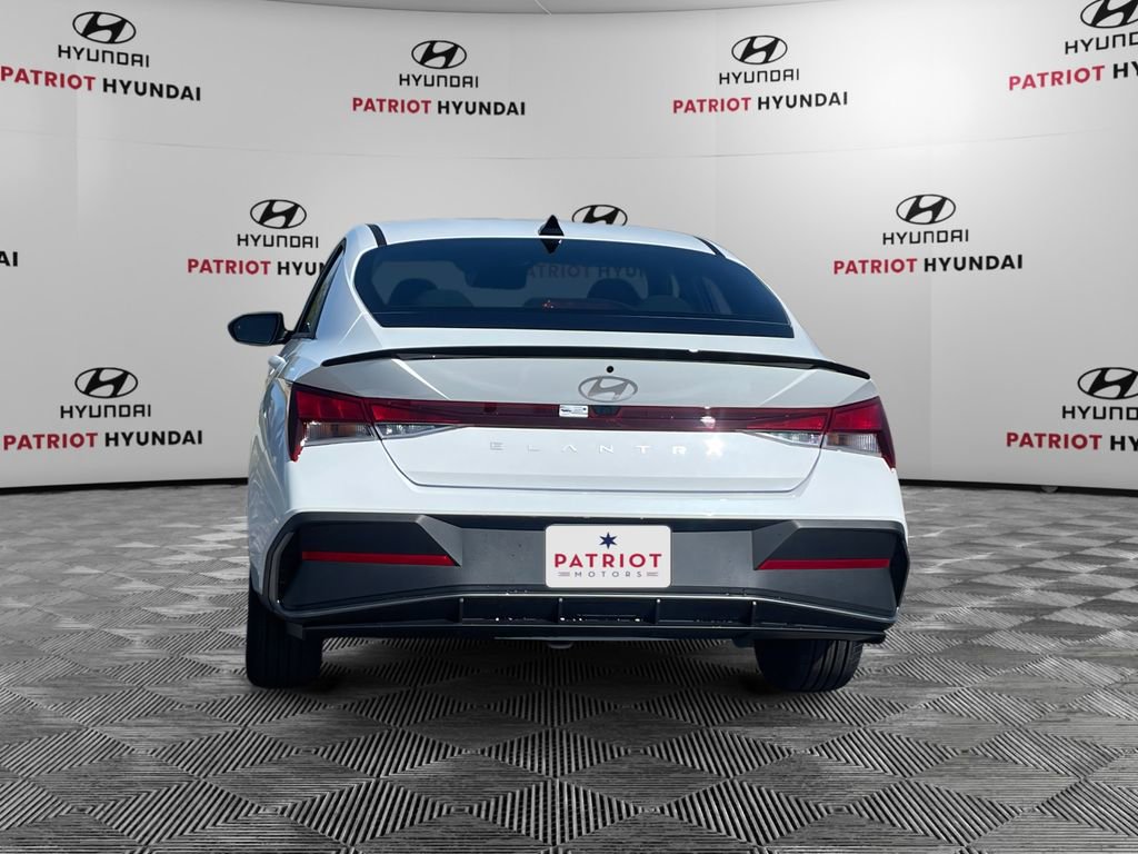 New 2026 Hyundai Elantra Sport image 6