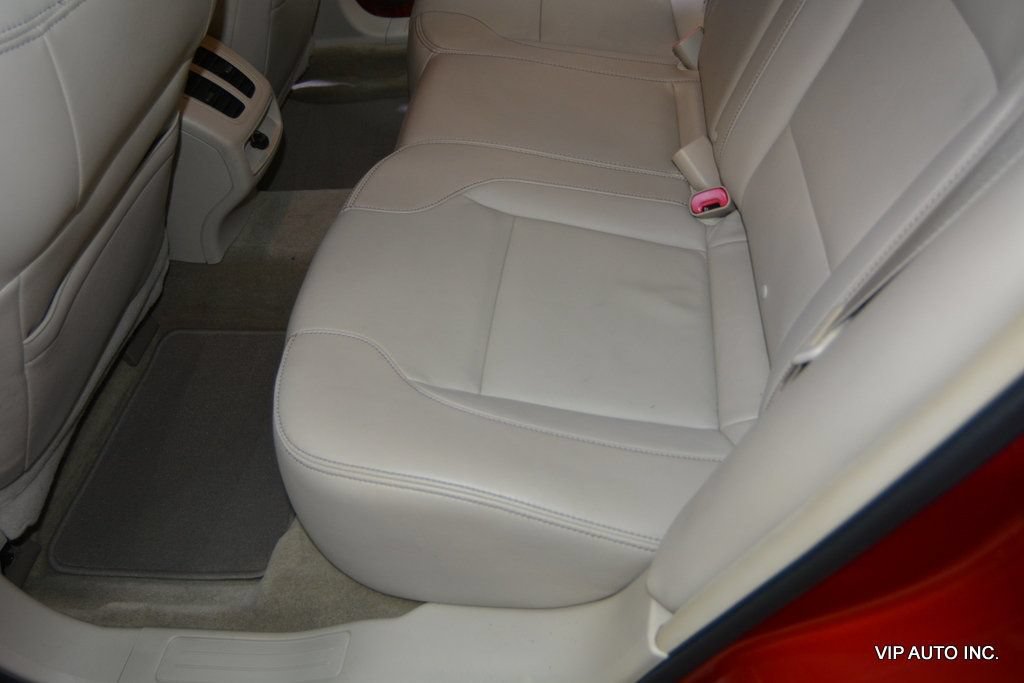 Used 2011 Ford Taurus SEL w/ 202A Rapid Spec Order Code FWD image 25