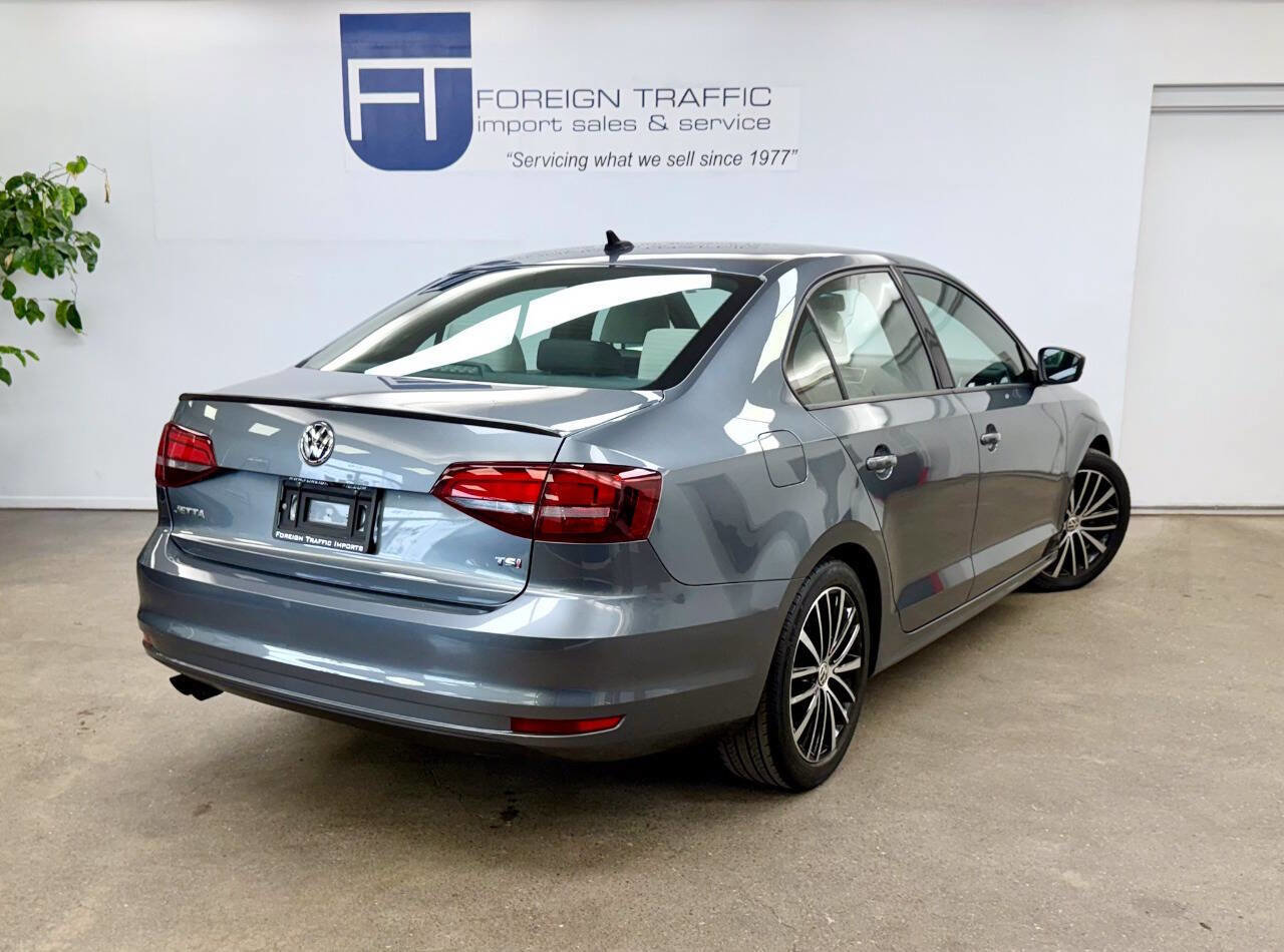 Used 2016 Volkswagen Jetta Sport image 24