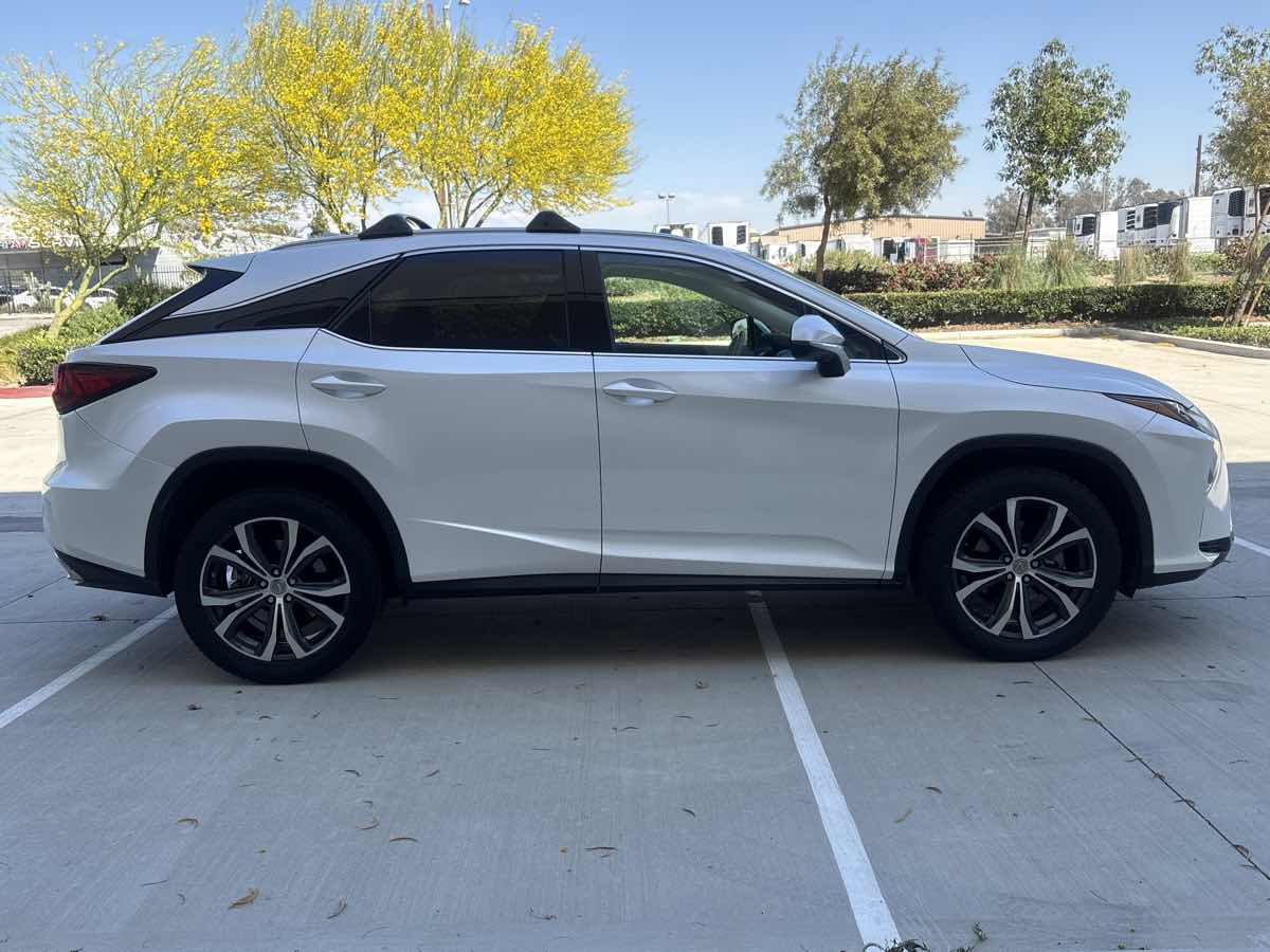 Used 2016 Lexus RX 350 AWD w/ Premium Package image 2