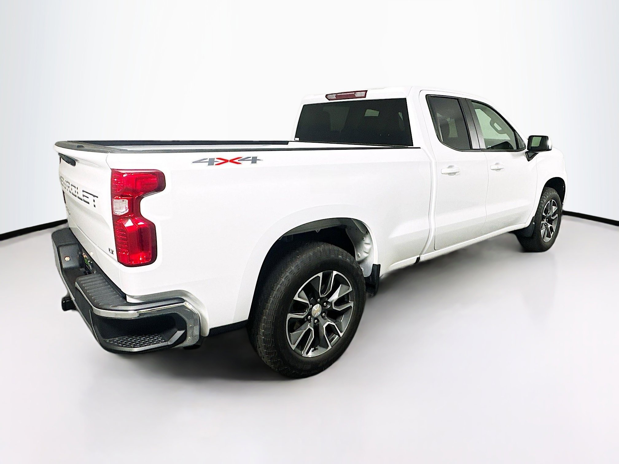 Used 2023 Chevrolet Silverado 1500 LT image 33