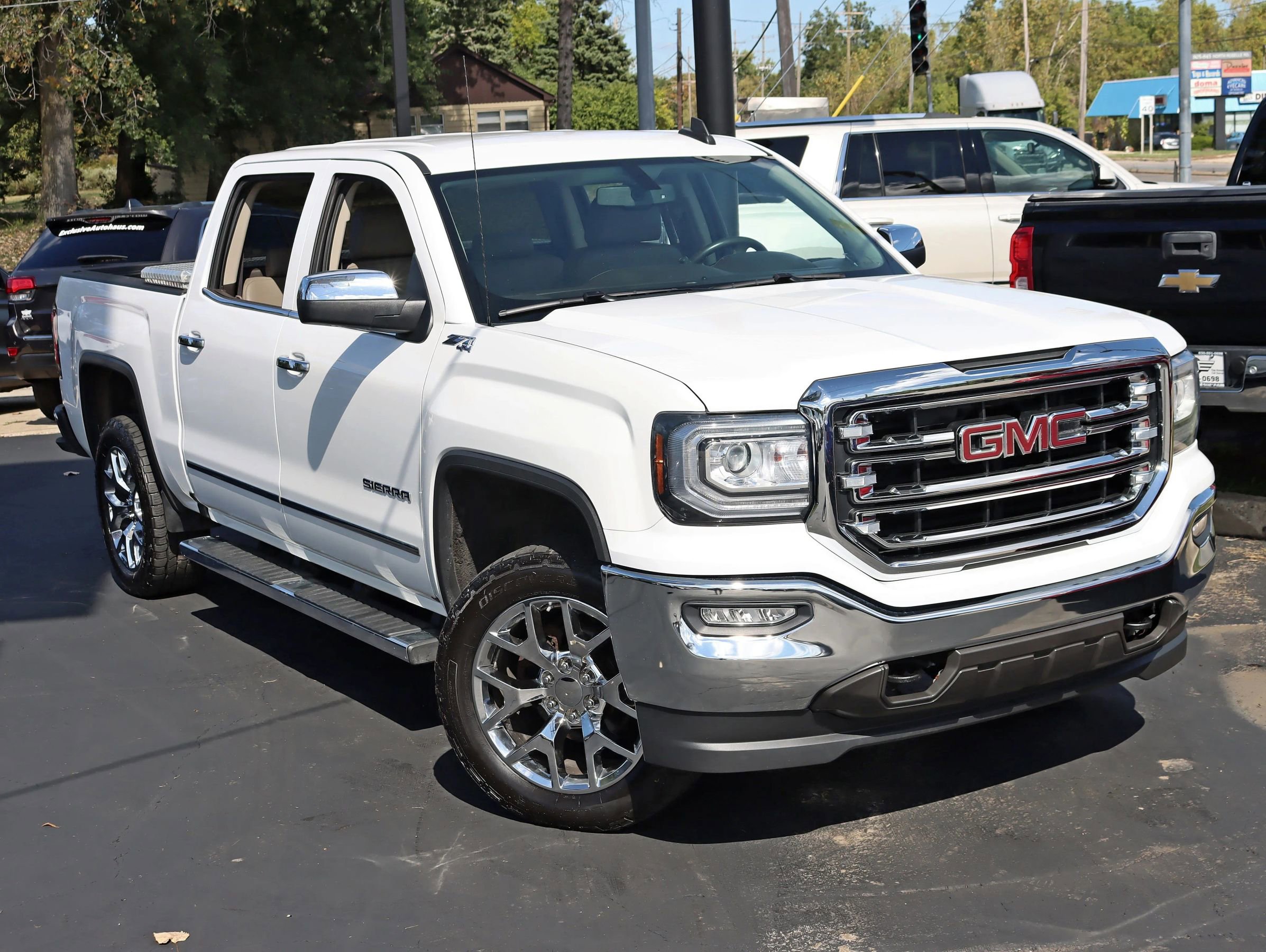 Used 2018 GMC Sierra 1500 SLT w/ SLT Premium Package image 7