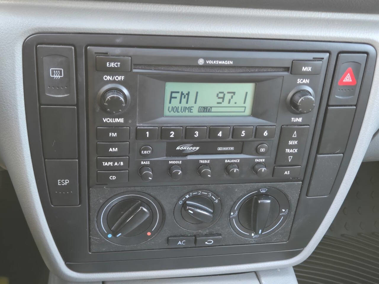 Used 2004 Volkswagen Passat GLS image 13