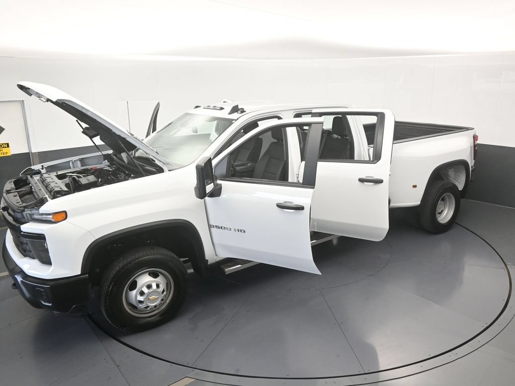 Used 2026 Chevrolet Silverado 3500 W/T AWD/4WD image 64