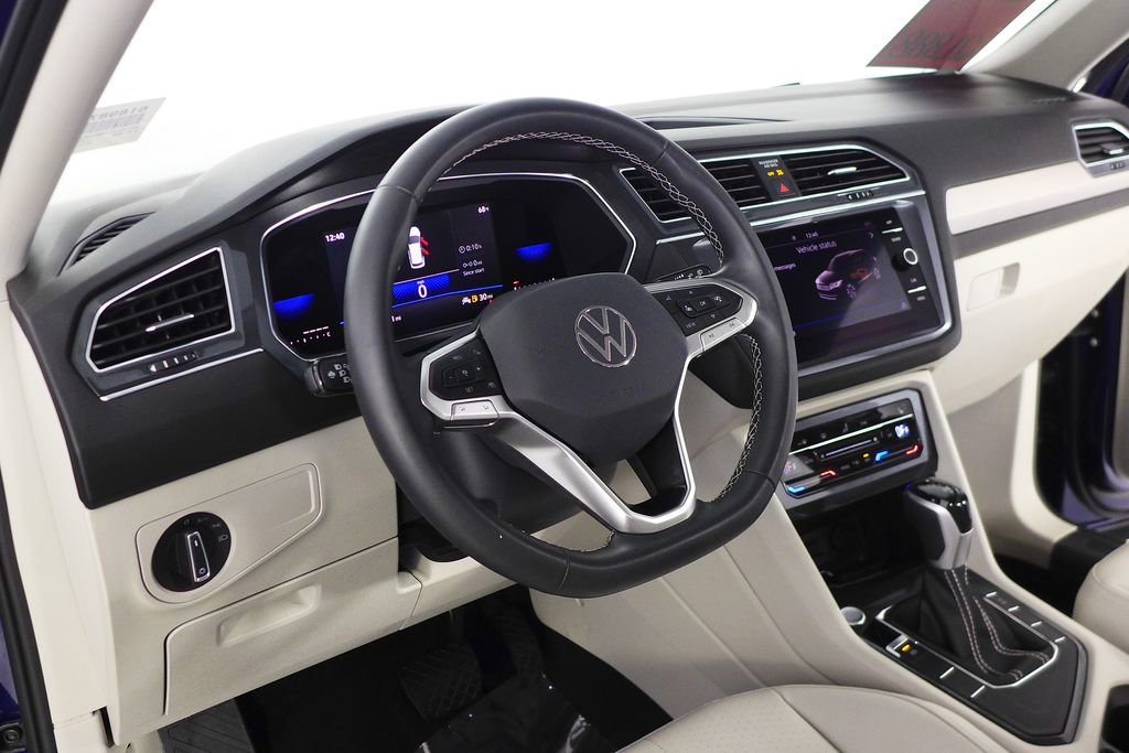 Used 2022 Volkswagen Tiguan SE image 28