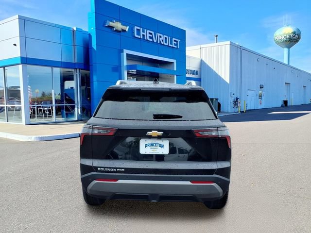 New 2026 Chevrolet Equinox LT w/ Convenience Package II AWD/4WD image 4
