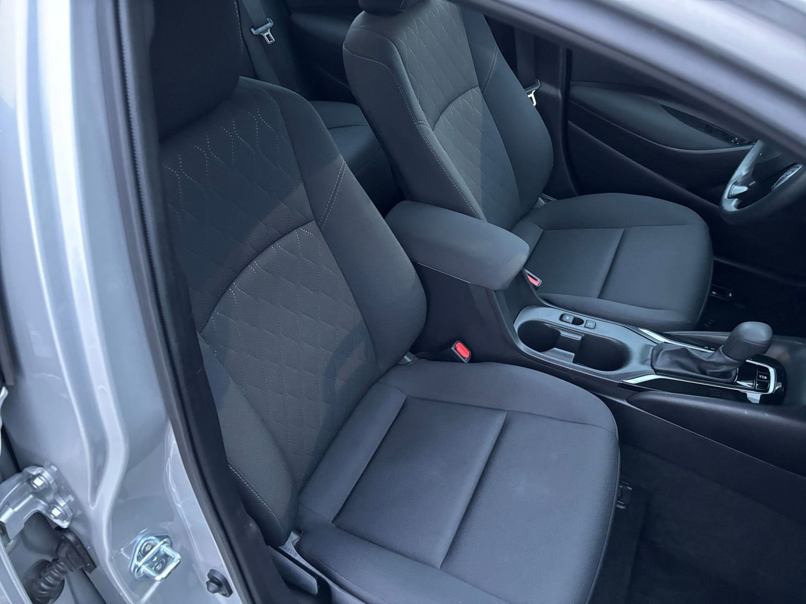 Used 2025 Toyota Corolla LE image 35