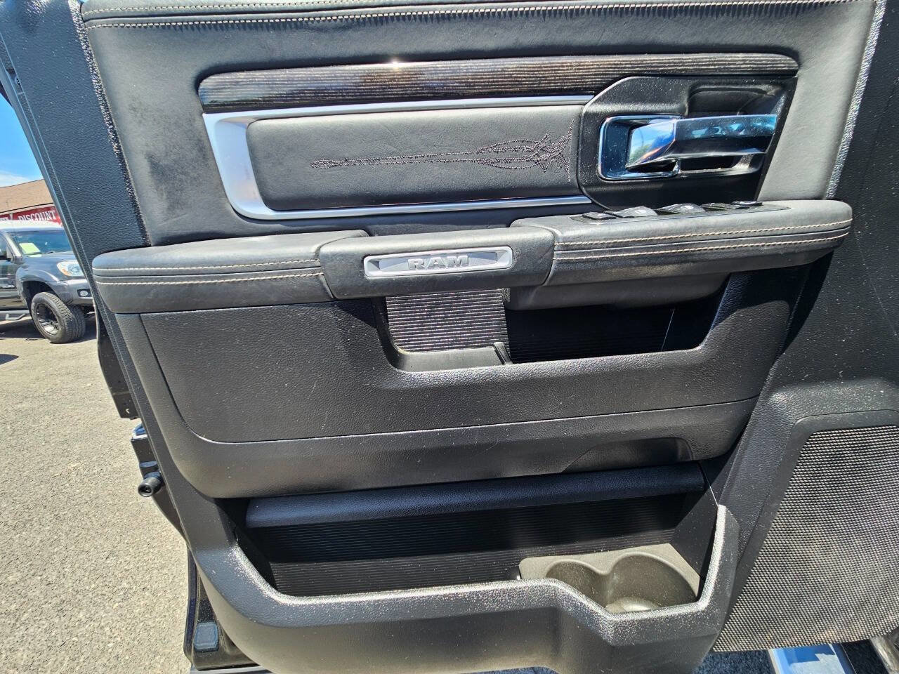 Used 2014 RAM 1500 Limited AWD/4WD image 12