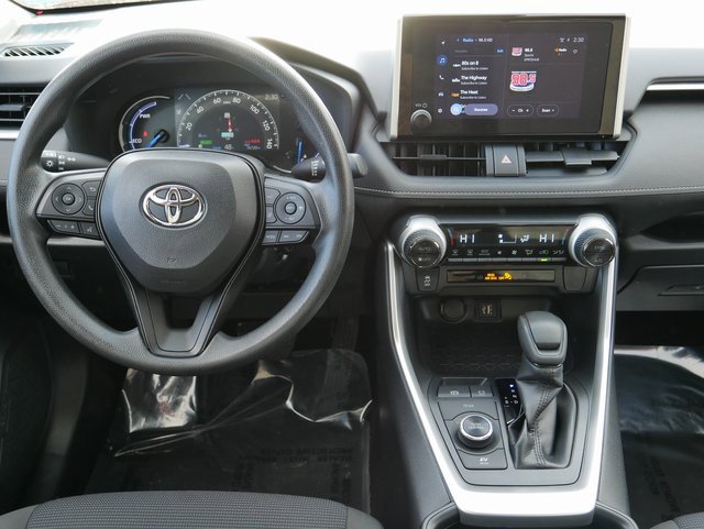 Used 2024 Toyota RAV4 LE image 15