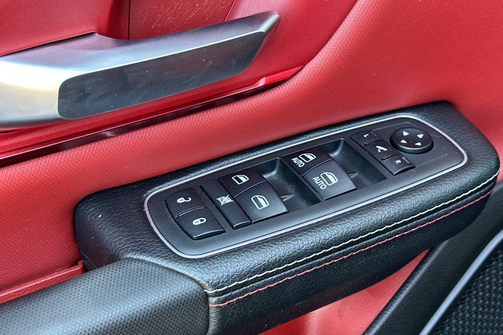 Used 2019 RAM 1500 Rebel w/ Rebel Level 2 Equipment Group AWD/4WD image 11