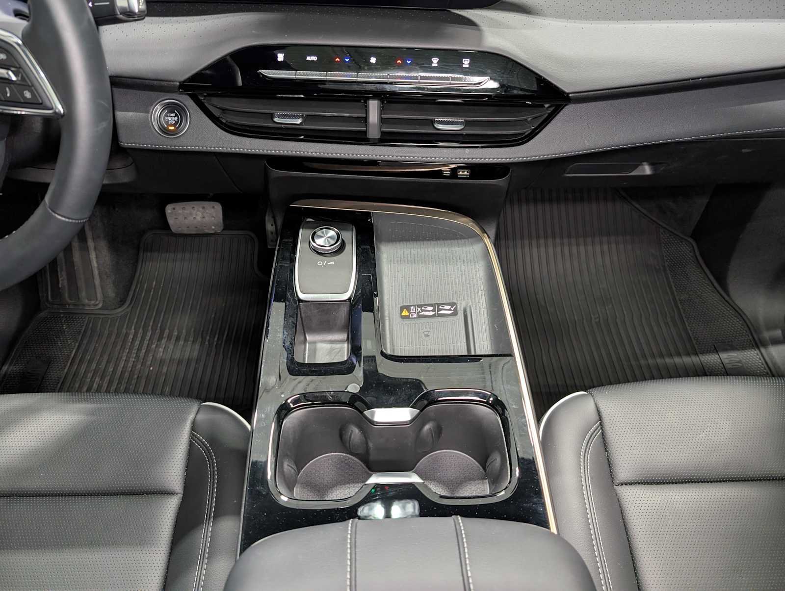 Certified 2025 Buick Enclave Avenir w/ Super Cruise Package AWD/4WD image 20