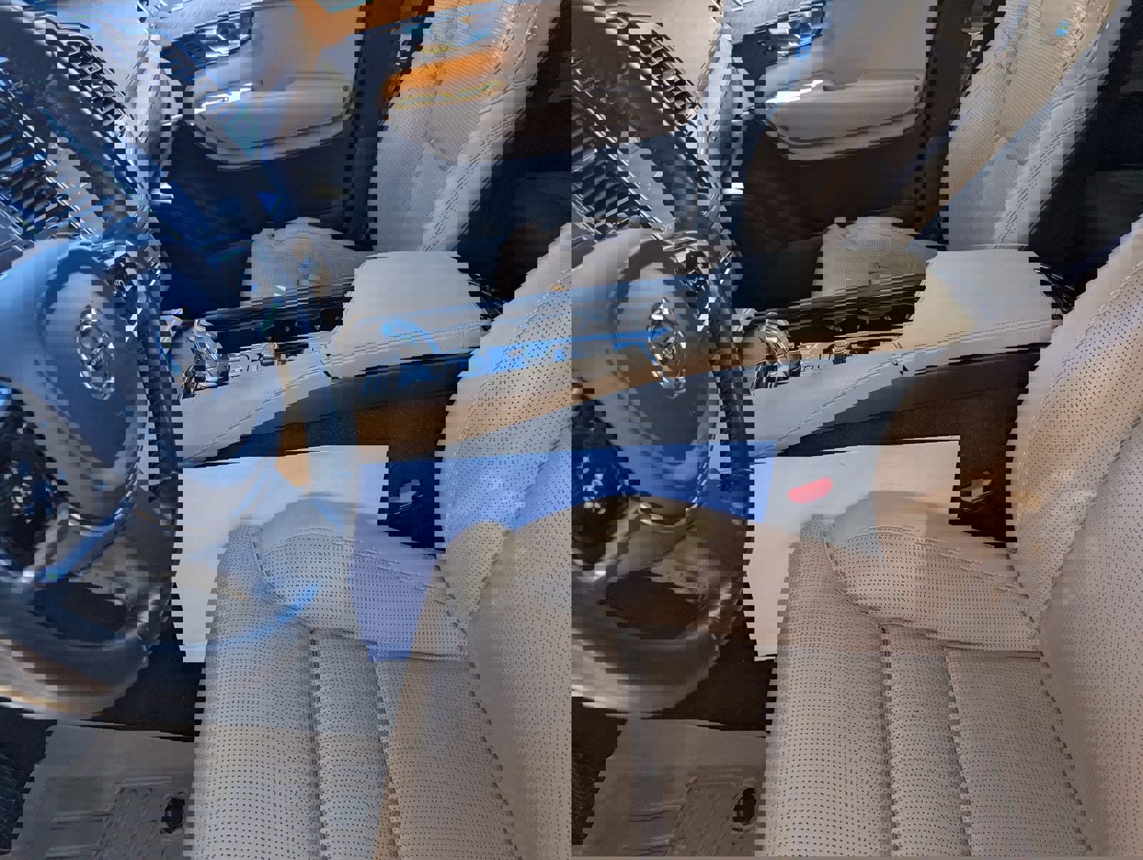 Used 2018 Volvo XC90 T8 Inscription w/ Luxury Package image 16